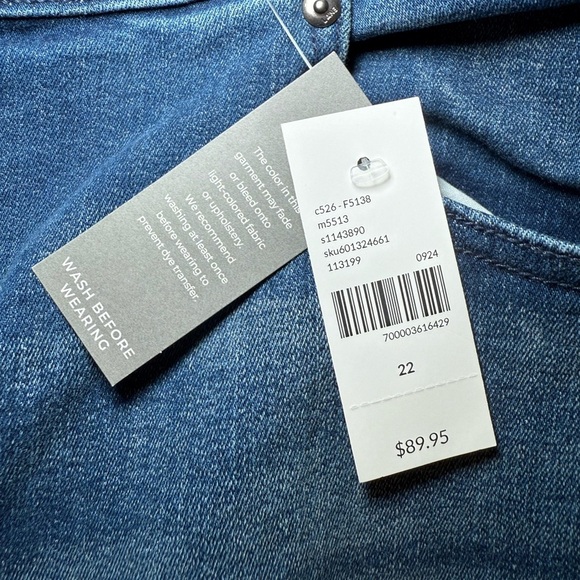 Lane Bryant Woman’s Boot Cut High Rise Pull On Jeans Size 22 Medium Wash NWT - Picture 10 of 12